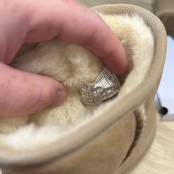 UGG Classic Short II - W5 - Picture 8 of 8